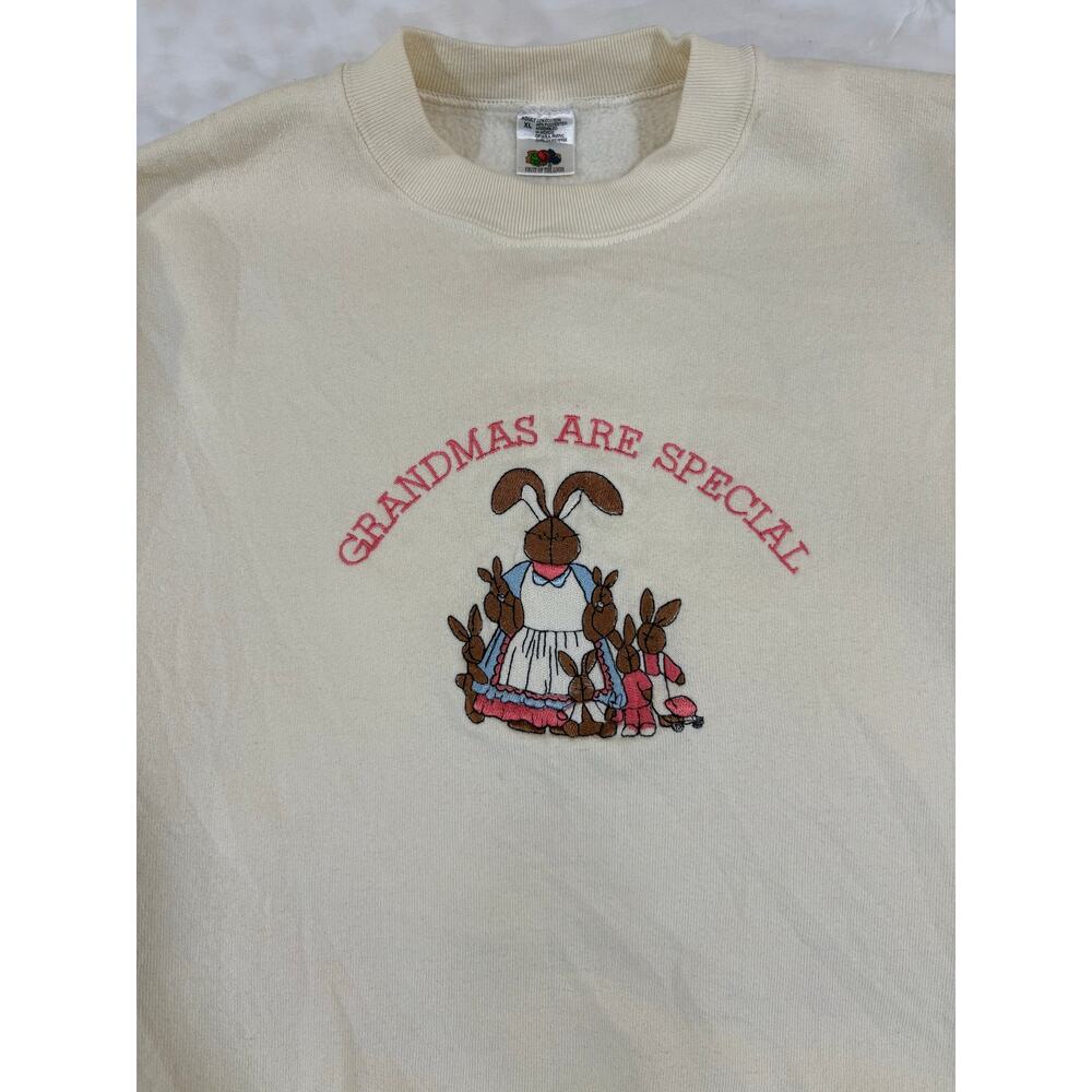 VTG 90s Grandmas Are Special Embroidered Rabbits XL Grandmacore Sweatshirt - Picture 2 of 7